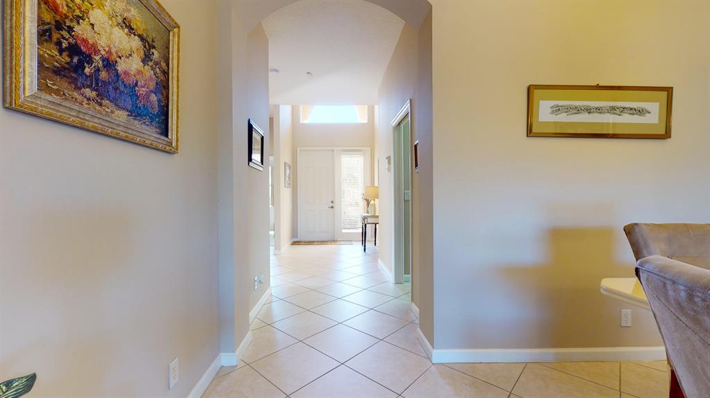 358 NW Shoreview Drive