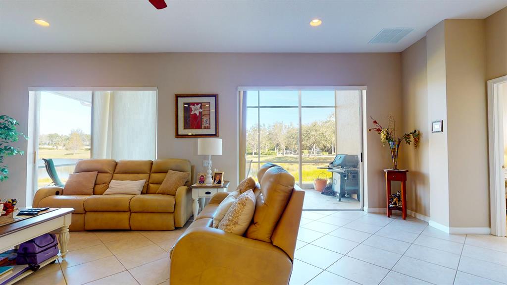 358 NW Shoreview Drive