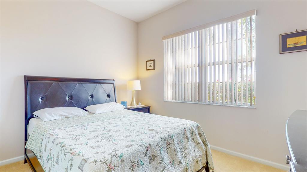 358 NW Shoreview Drive