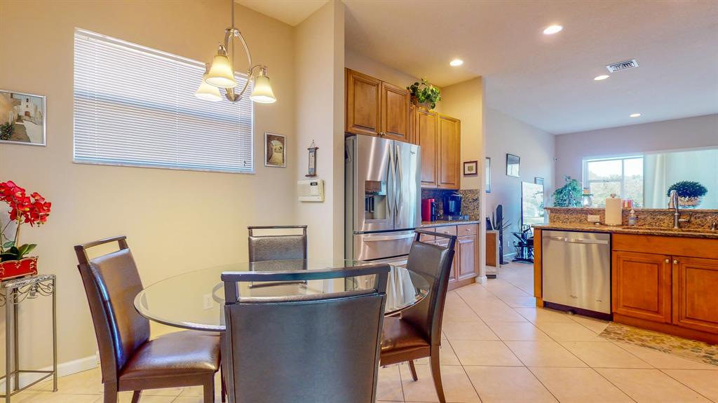 358 NW Shoreview Drive