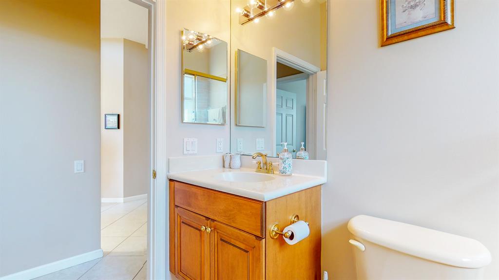 358 NW Shoreview Drive