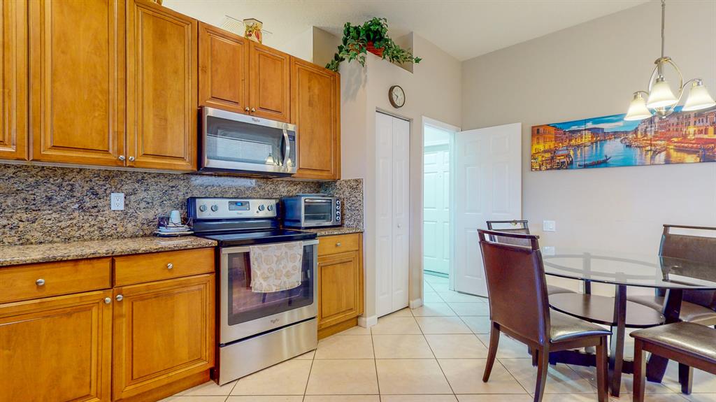 358 NW Shoreview Drive
