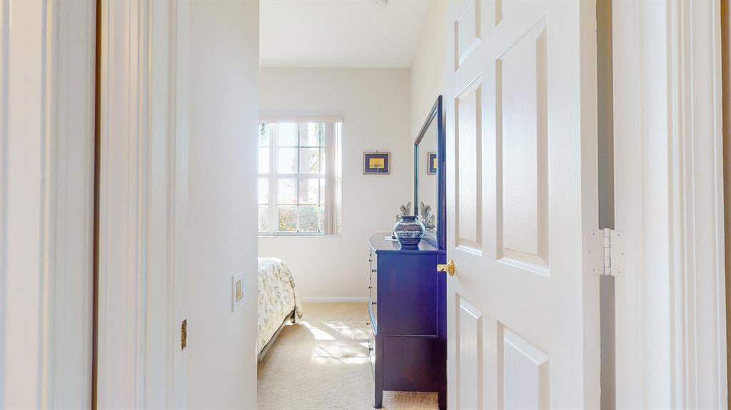 358 NW Shoreview Drive