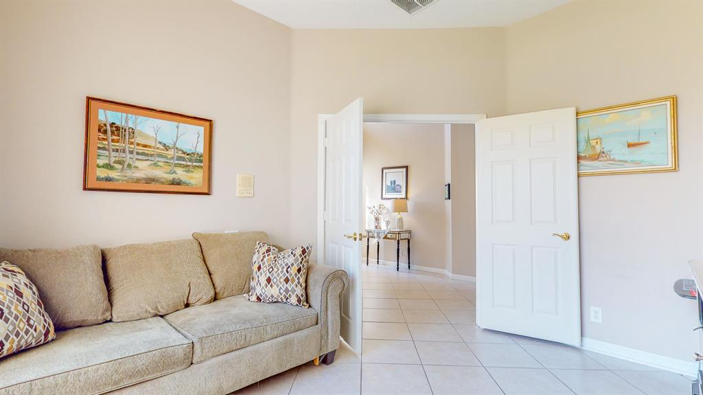 358 NW Shoreview Drive