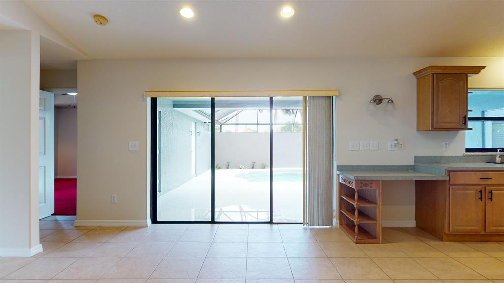2873 SW Collings Drive