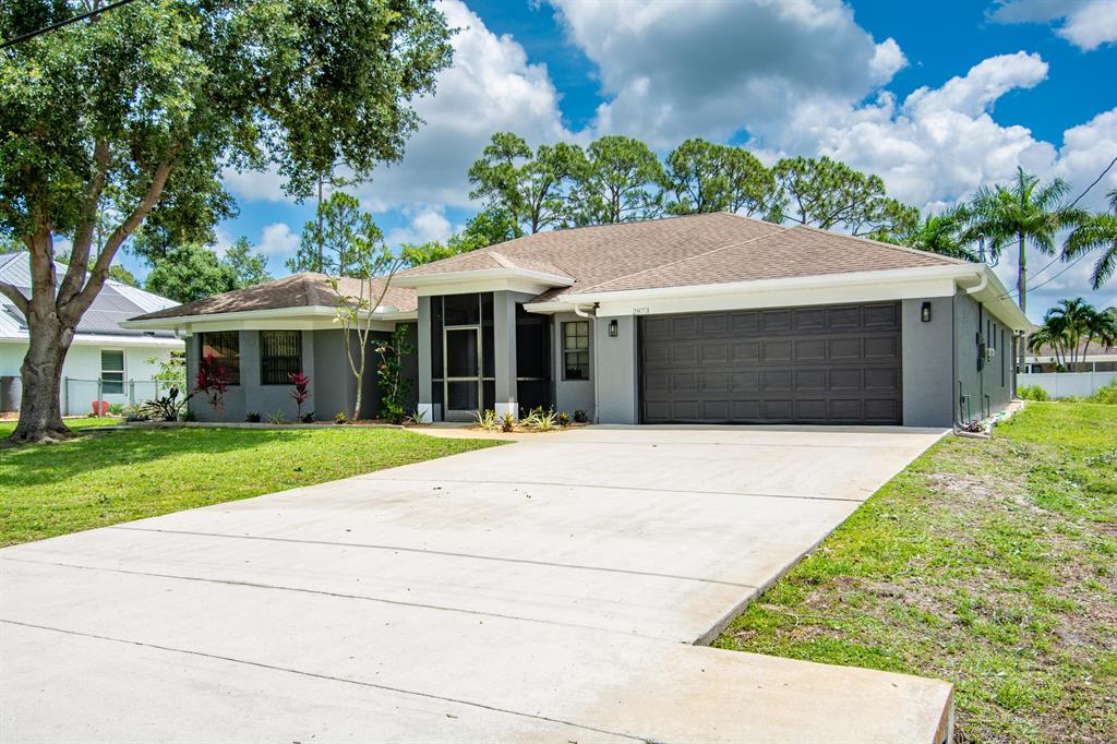 2873 SW Collings Drive