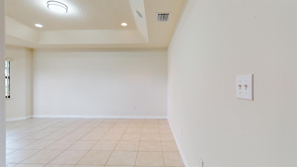 2873 SW Collings Drive