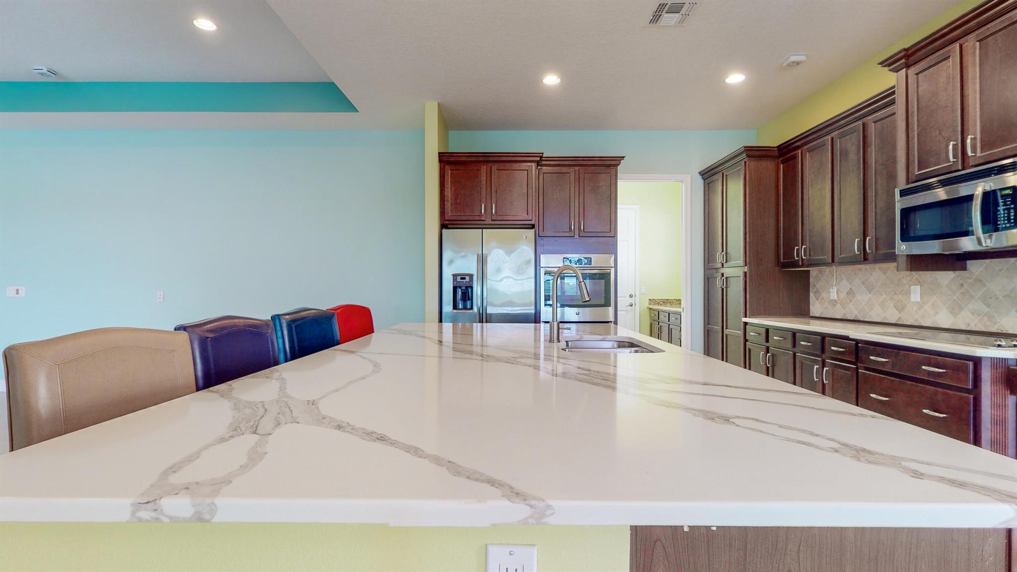 12020 SW Oakwater Court