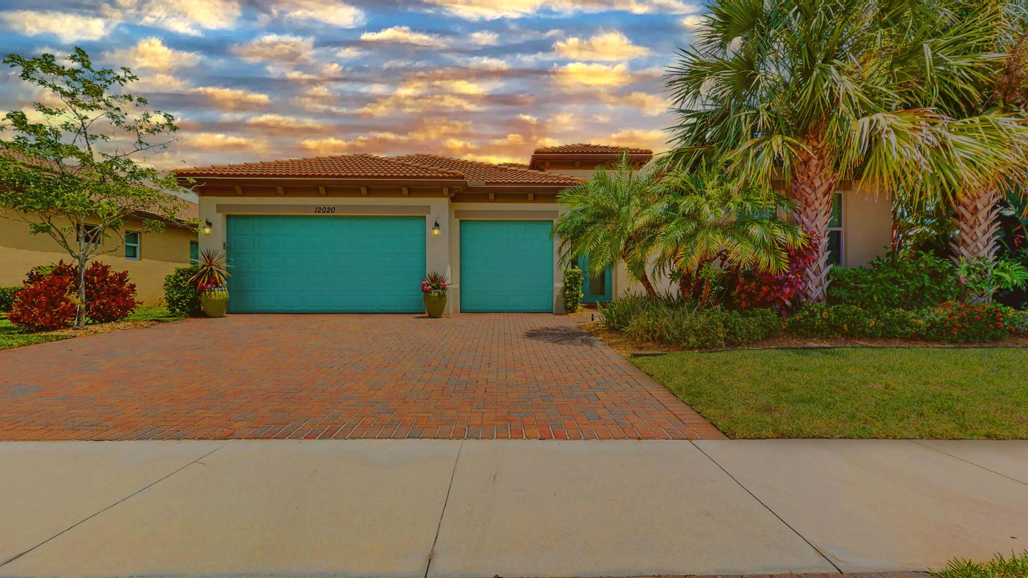12020 SW Oakwater Court