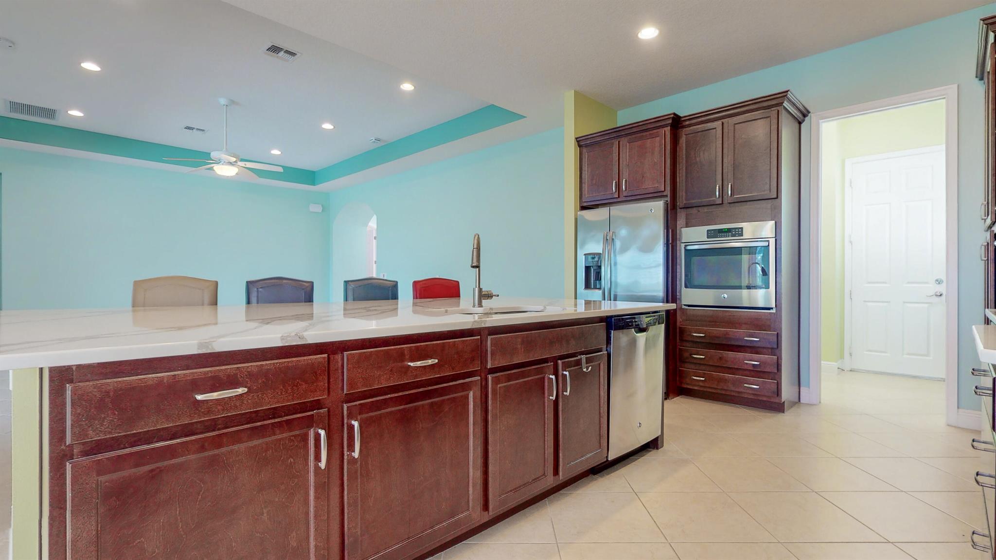 12020 SW Oakwater Court