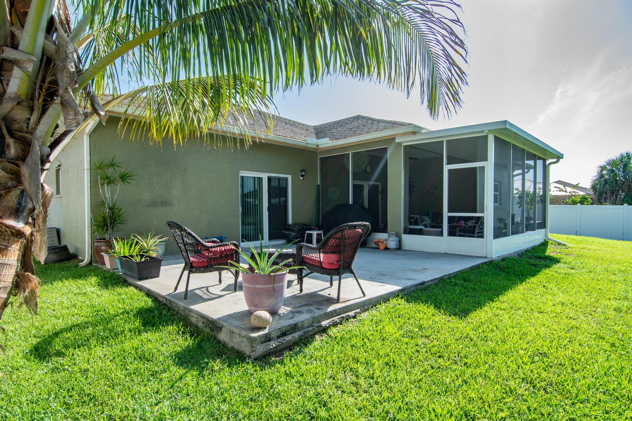 1080 SW Romaine Lane