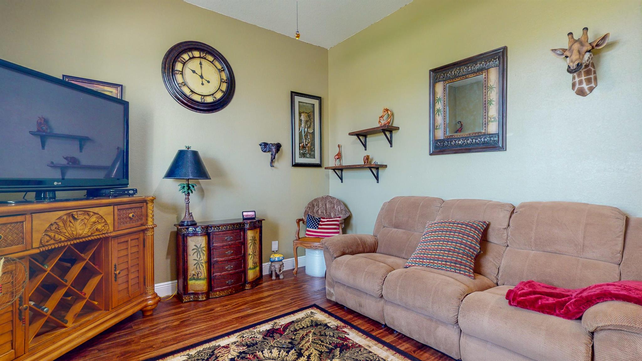 1080 SW Romaine Lane