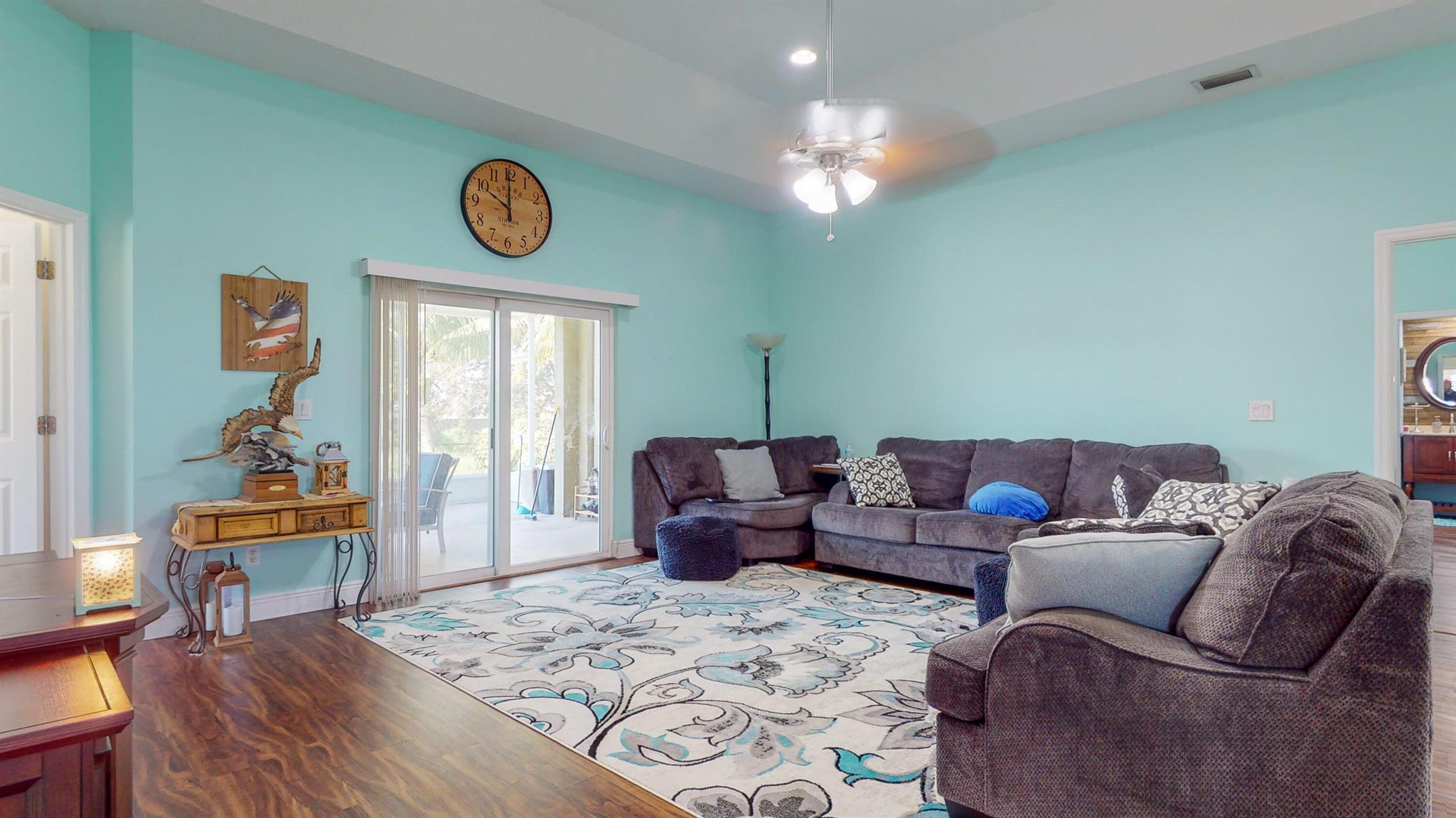 1080 SW Romaine Lane