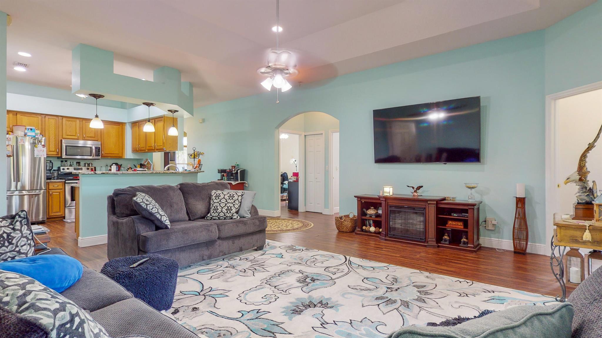 1080 SW Romaine Lane