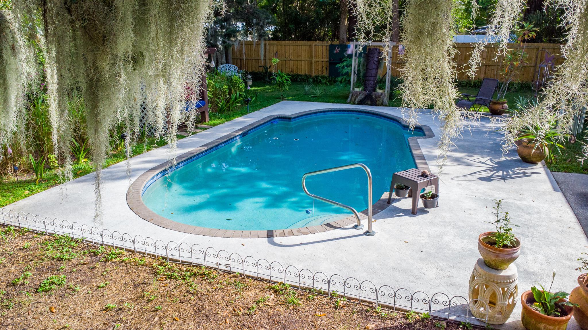 1009 Beach Court