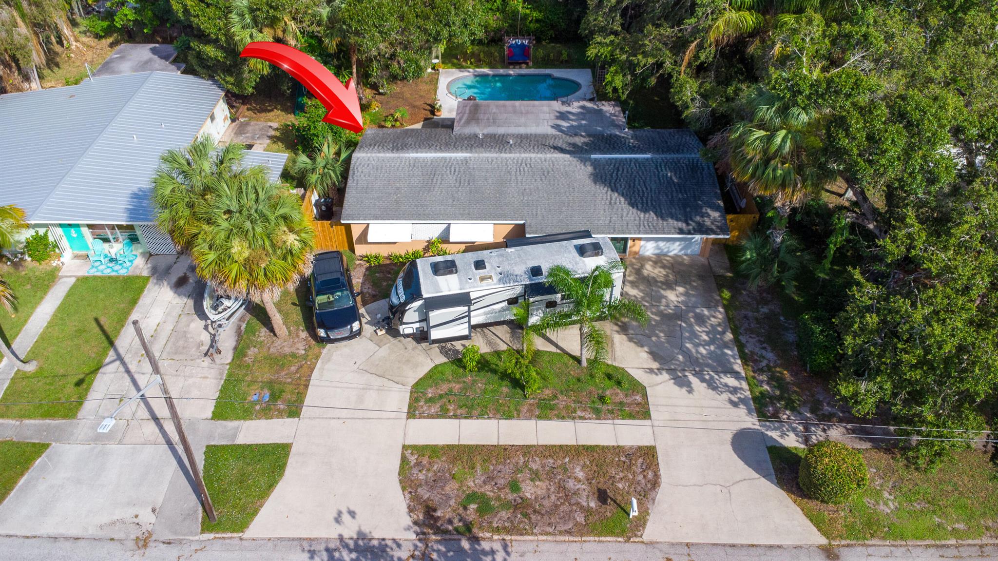 1009 Beach Court