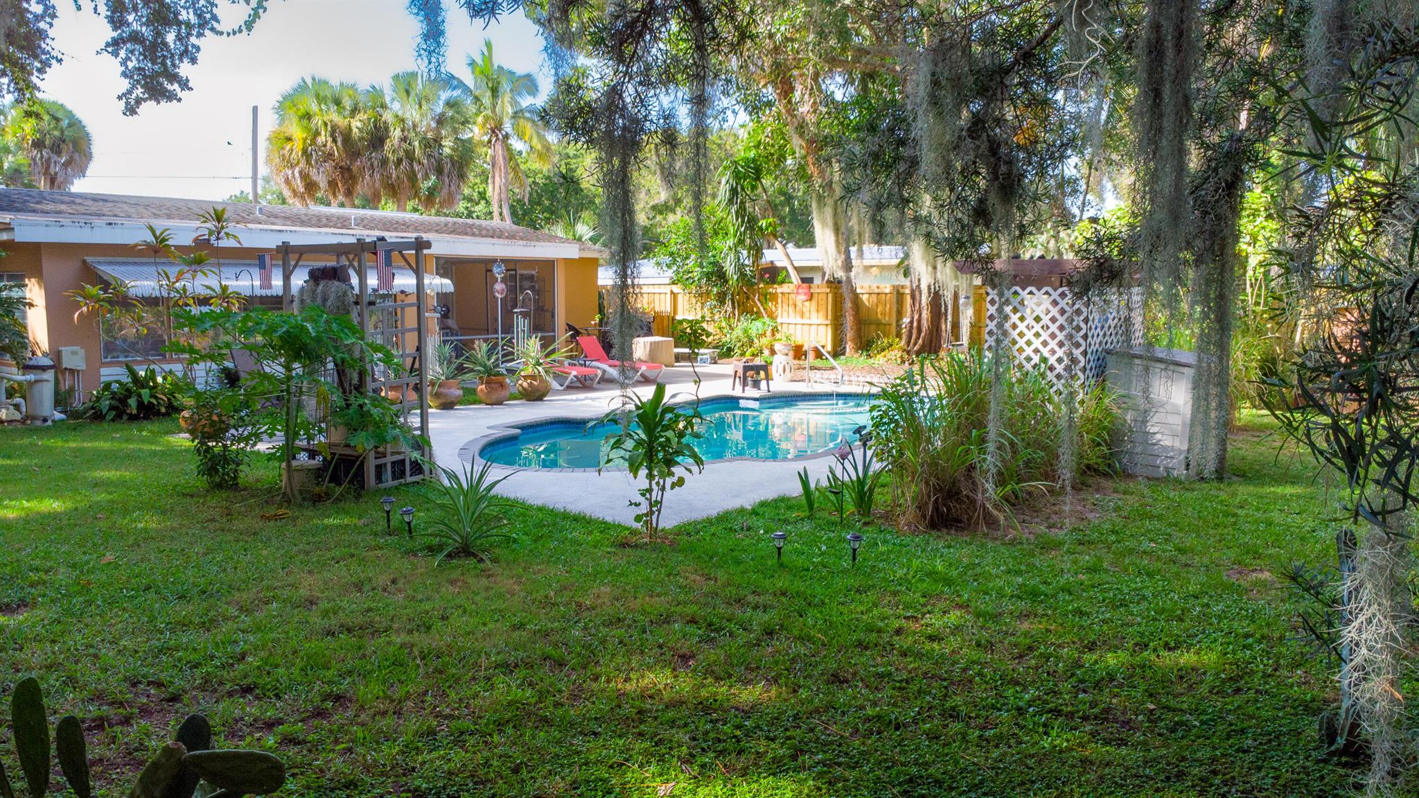 1009 Beach Court