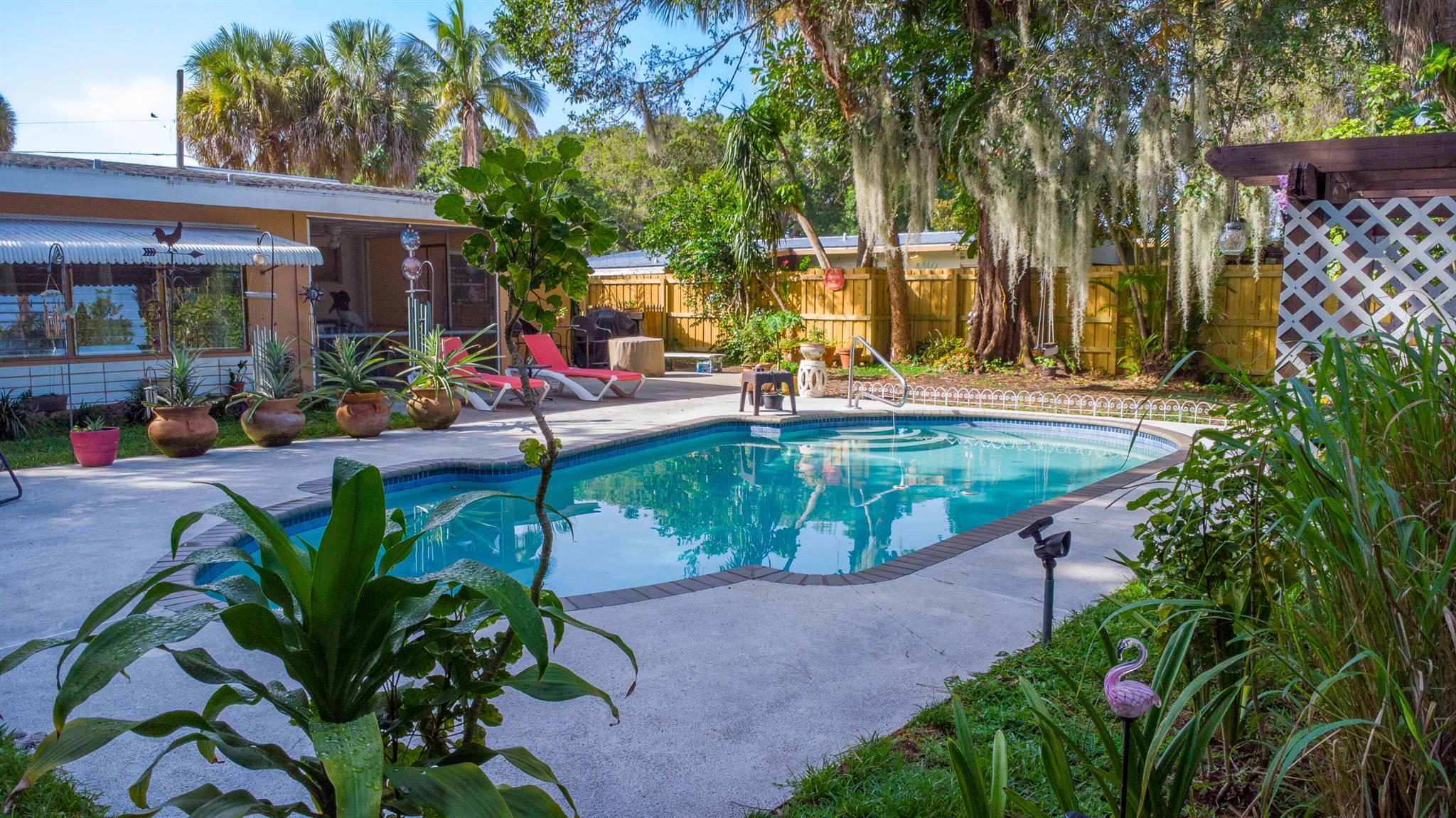 1009 Beach Court