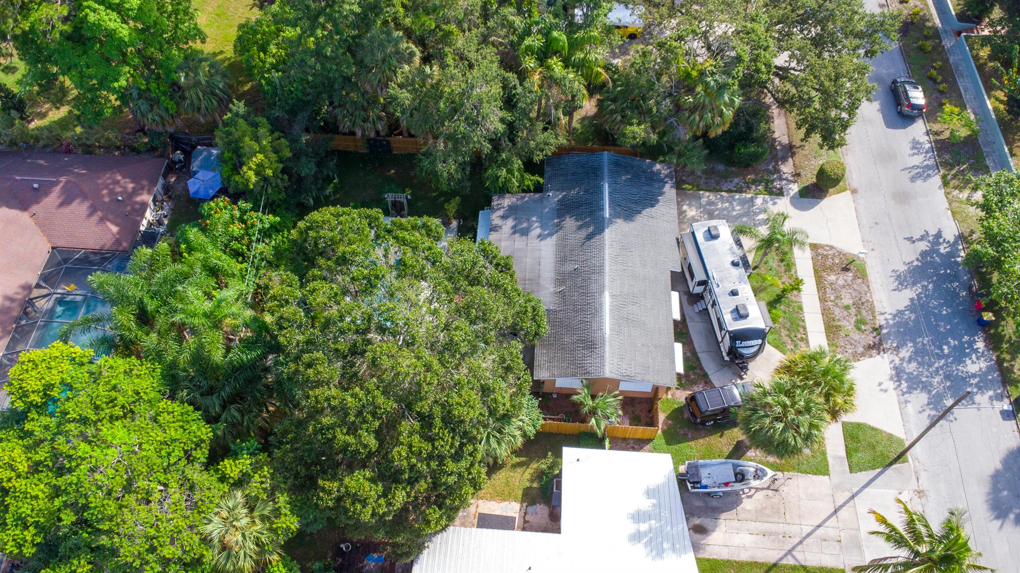 1009 Beach Court