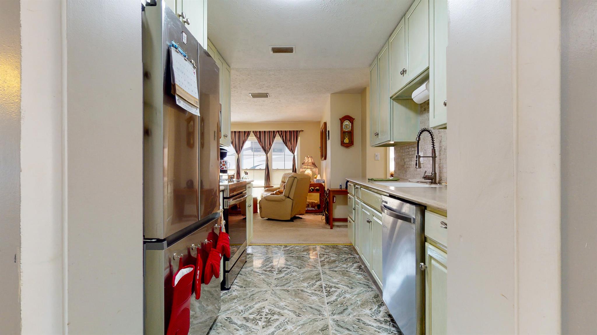1009 Beach Court