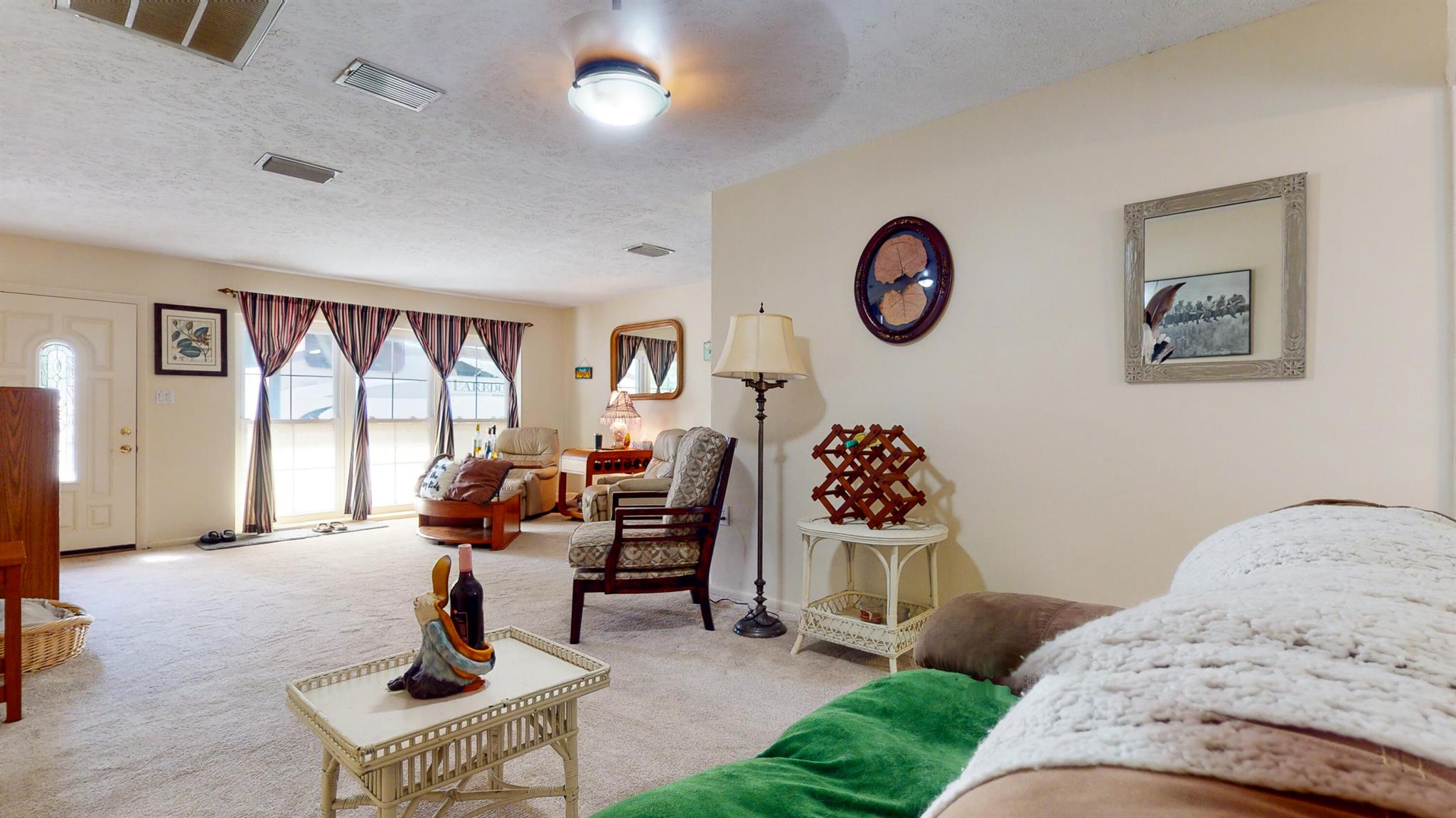 1009 Beach Court