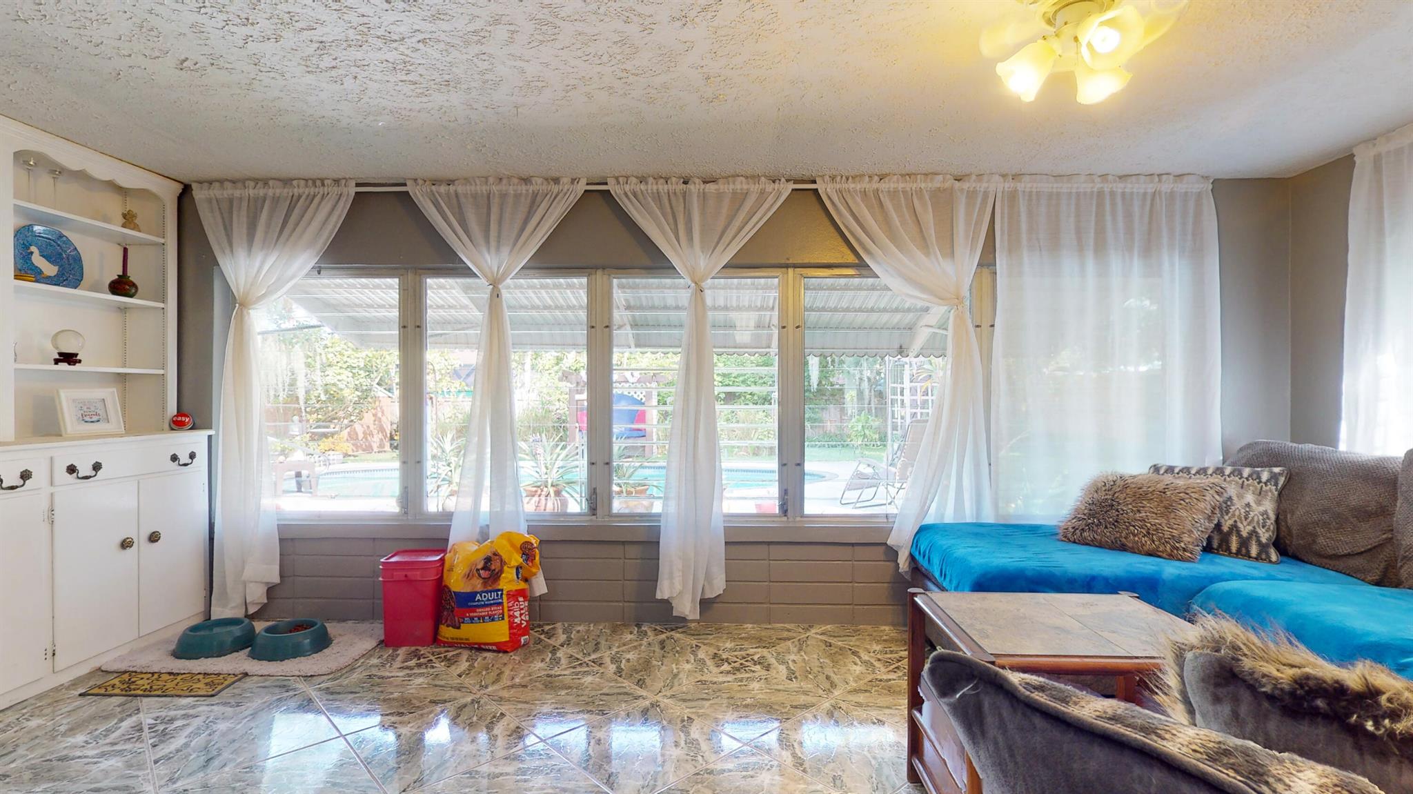 1009 Beach Court