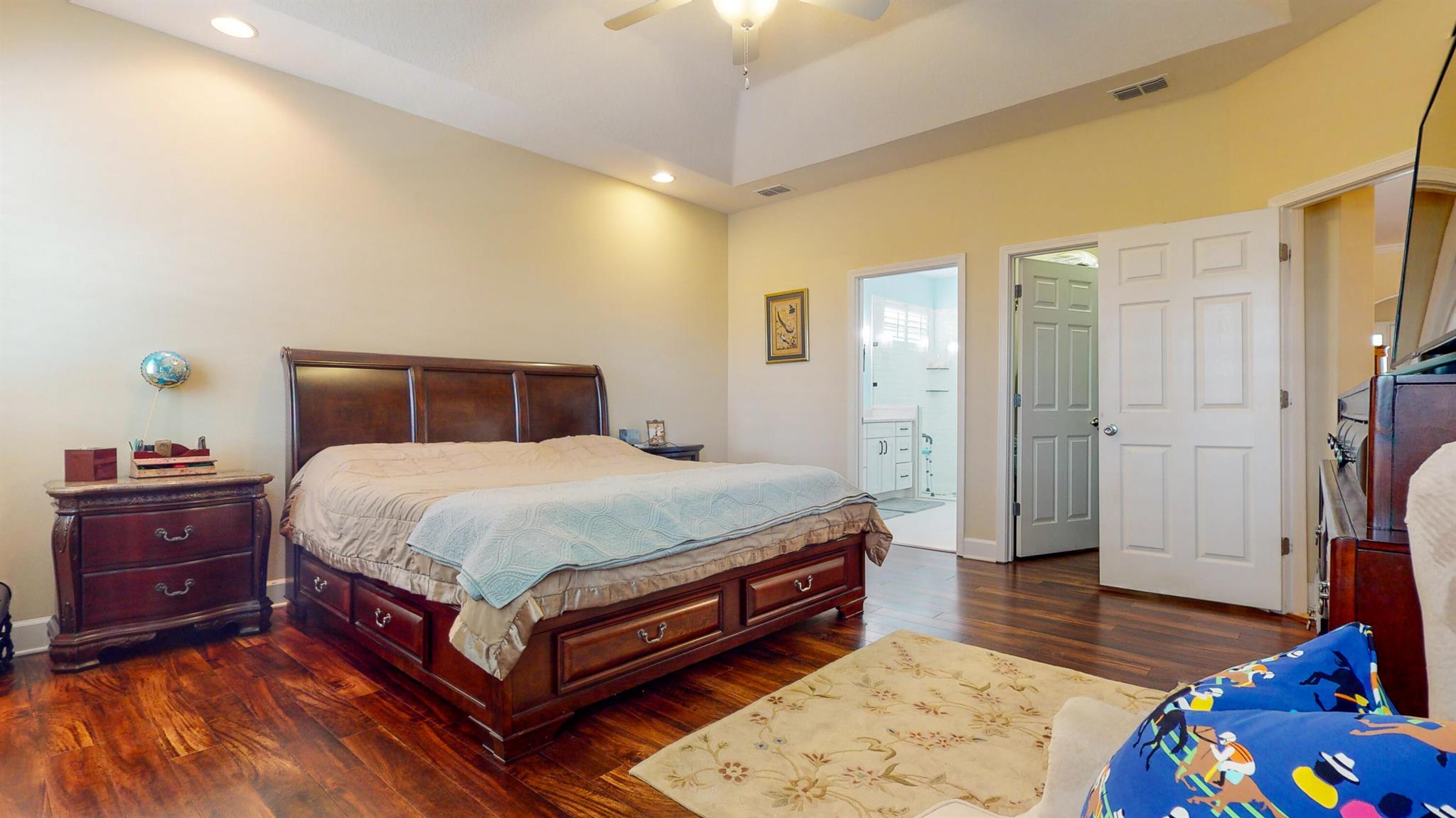 4224 Diamond Square