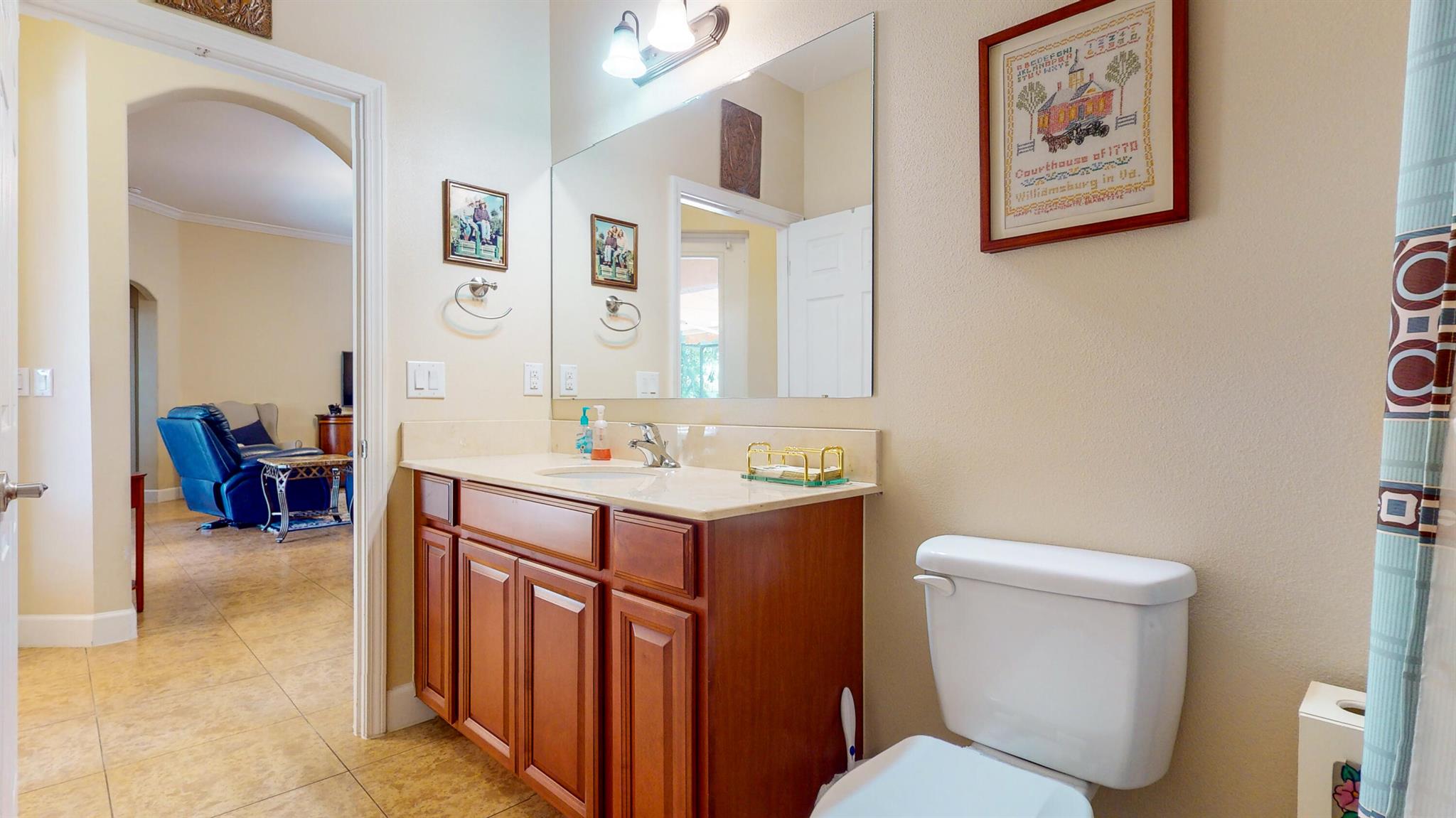 4224 Diamond Square