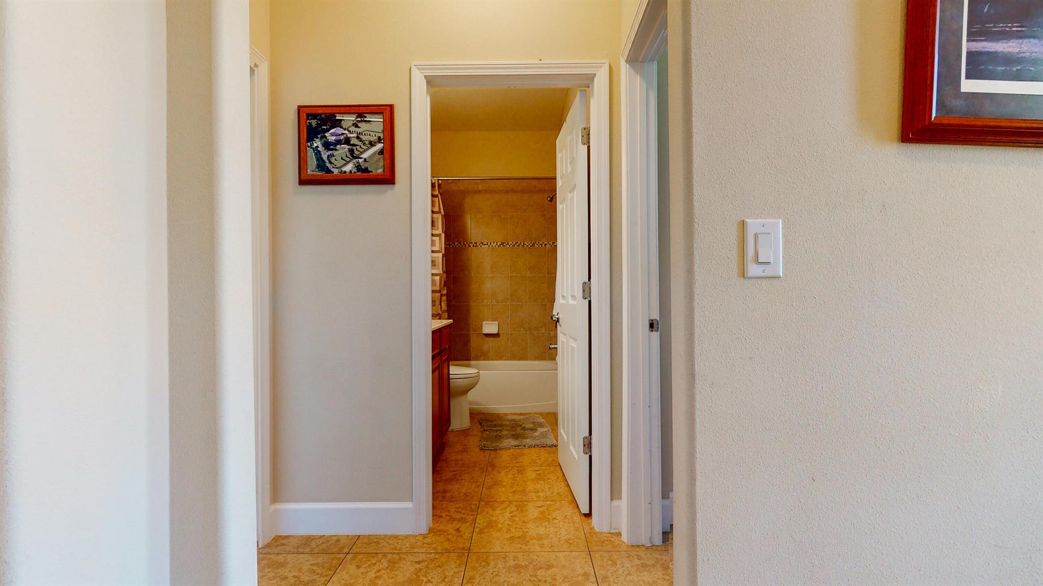 4224 Diamond Square