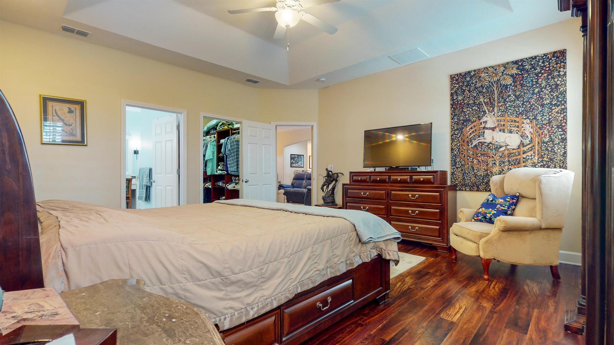 4224 Diamond Square