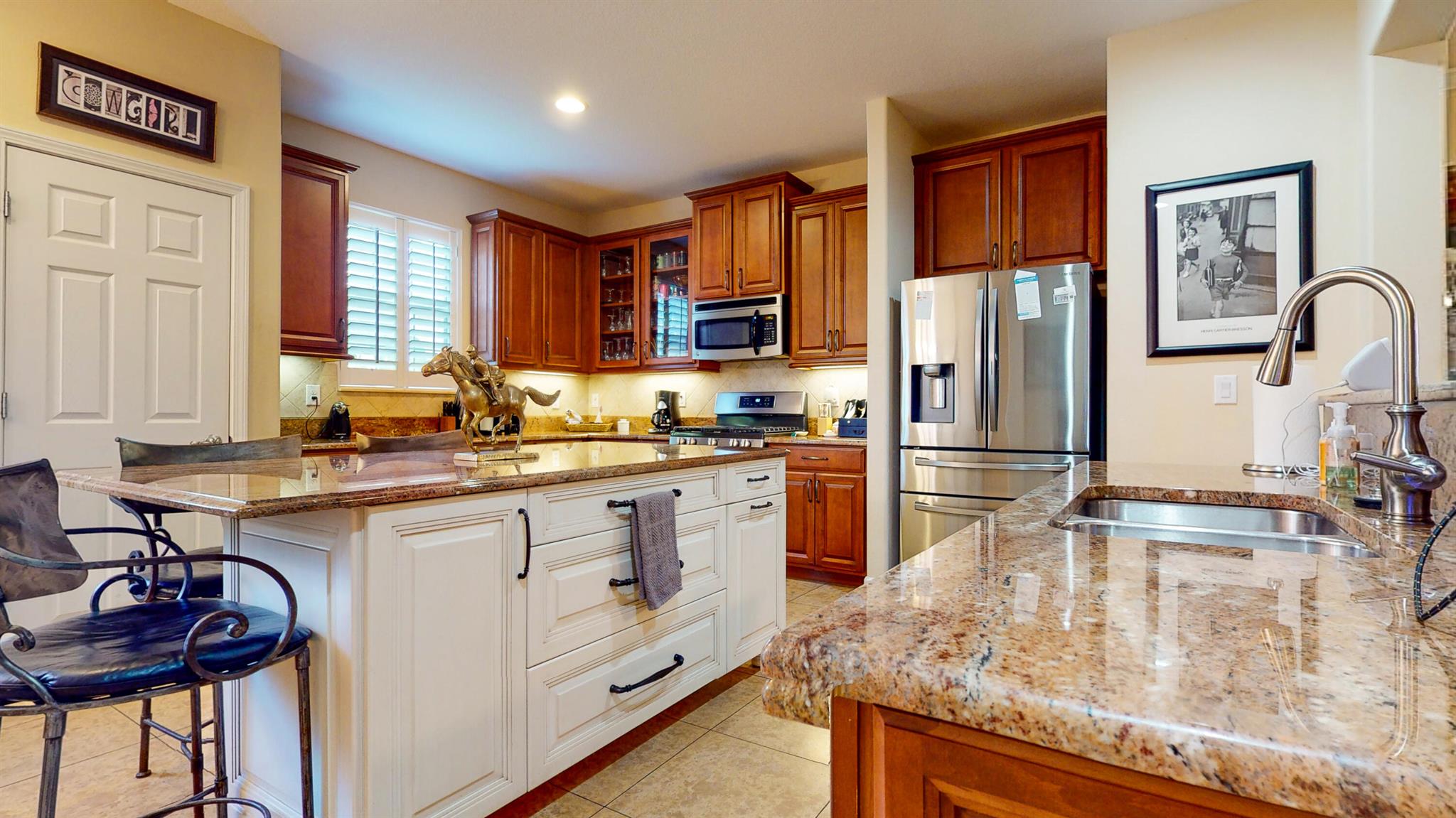 4224 Diamond Square