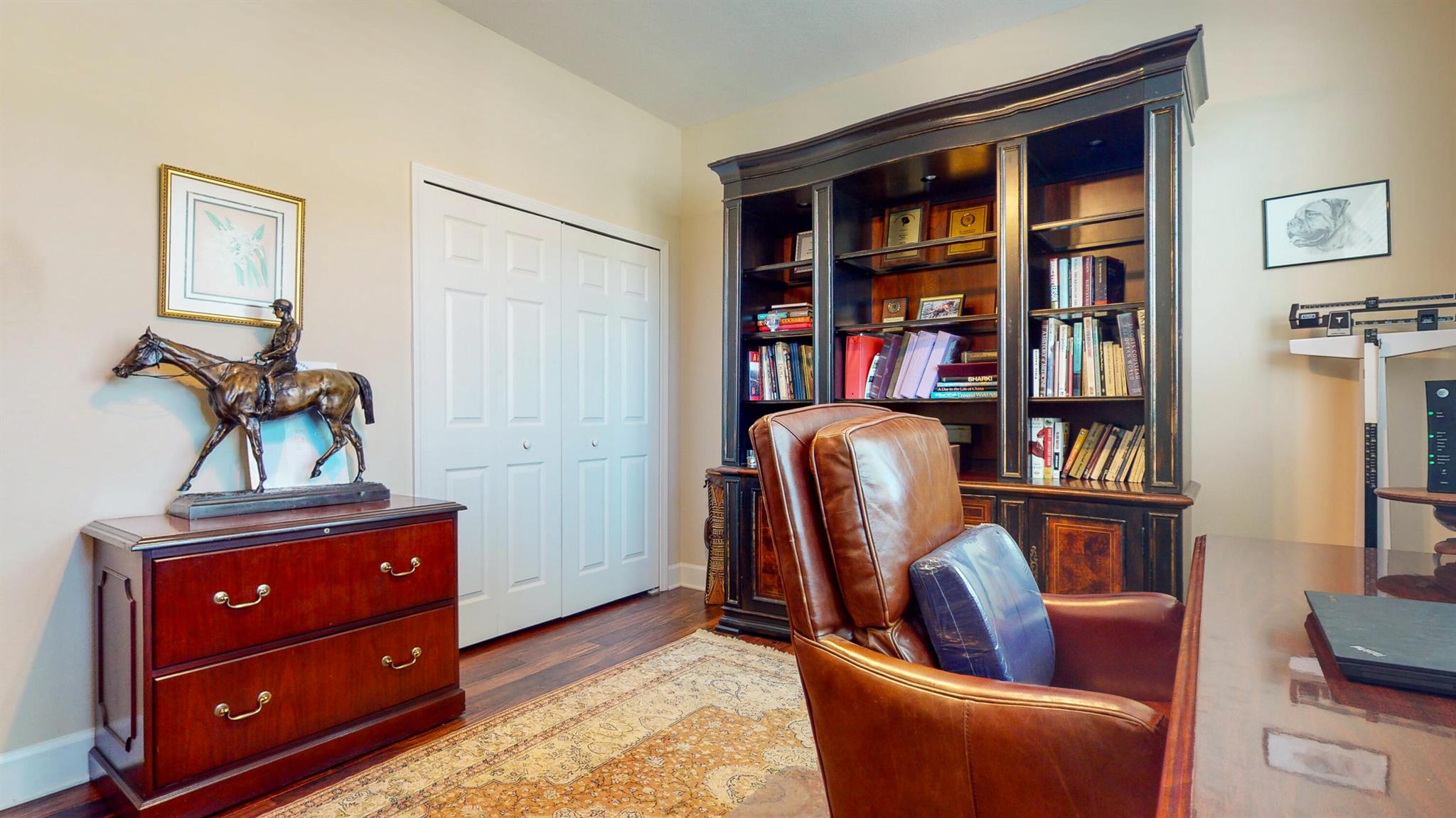 4224 Diamond Square
