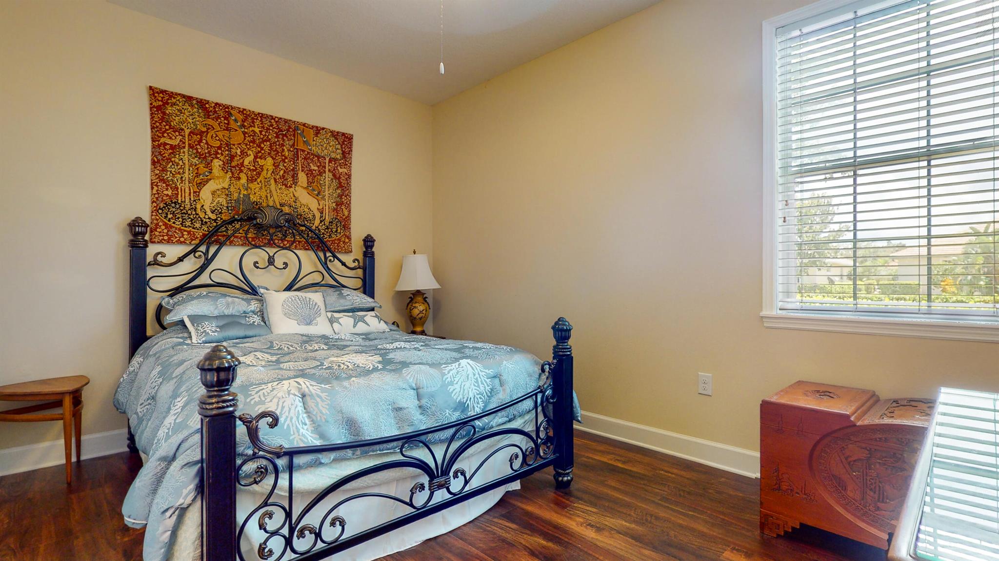 4224 Diamond Square