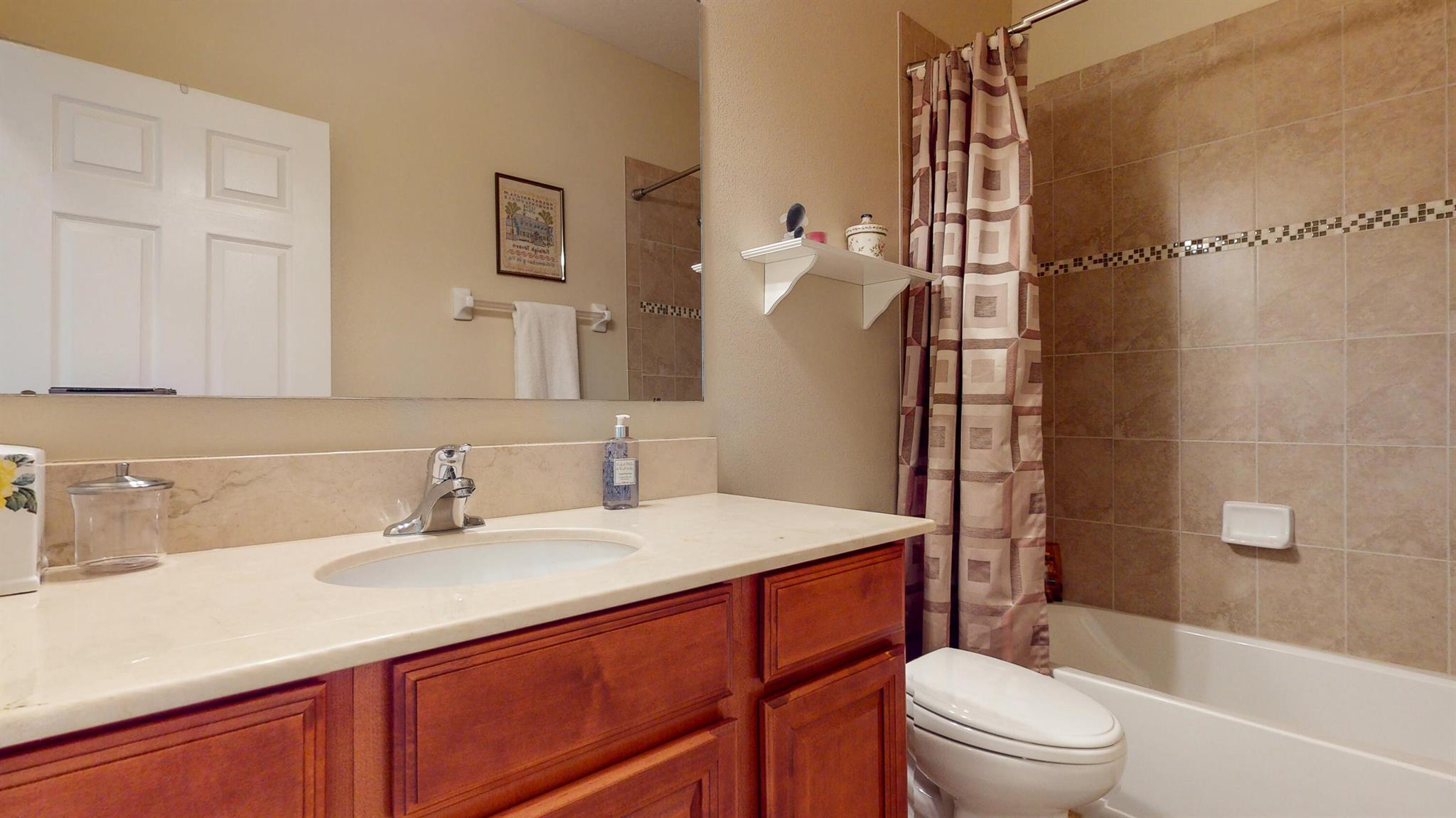 4224 Diamond Square