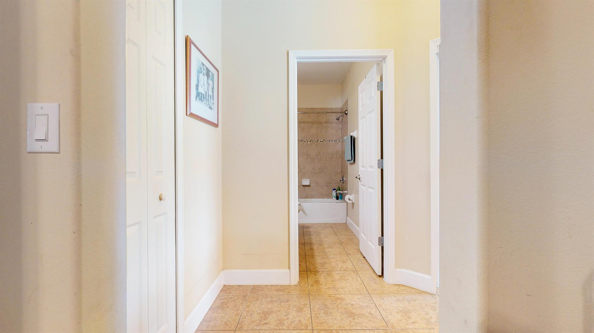 4224 Diamond Square