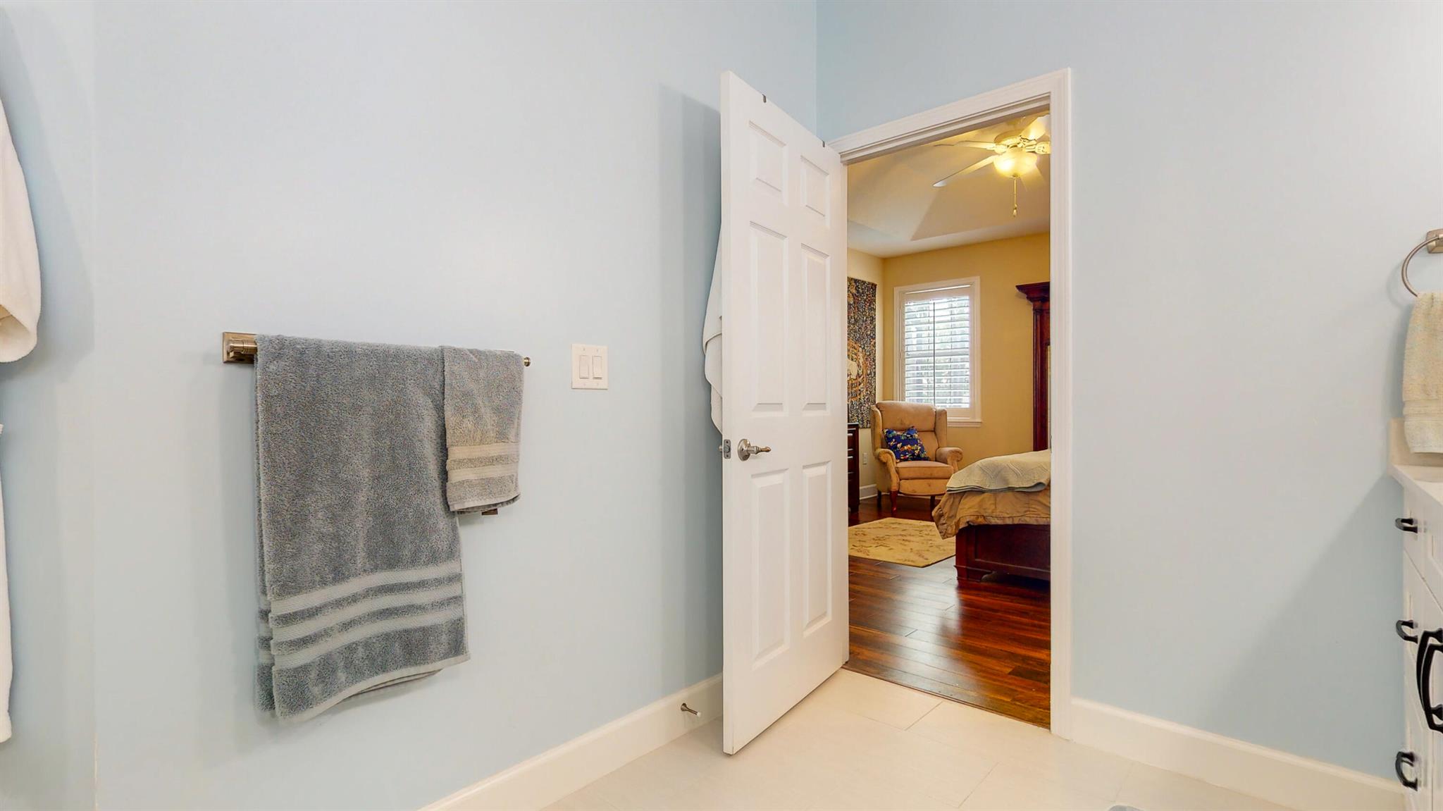 4224 Diamond Square