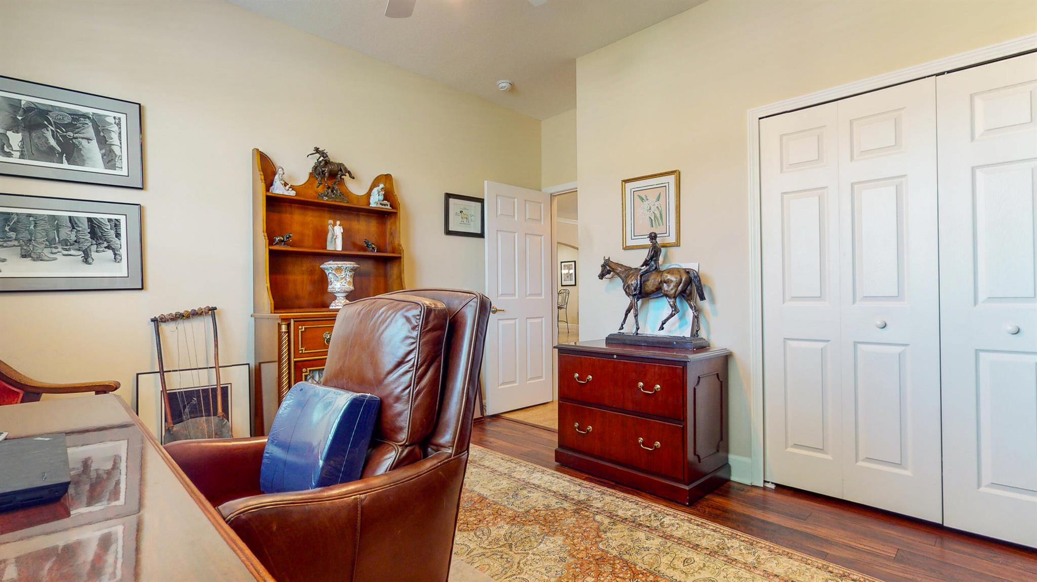 4224 Diamond Square