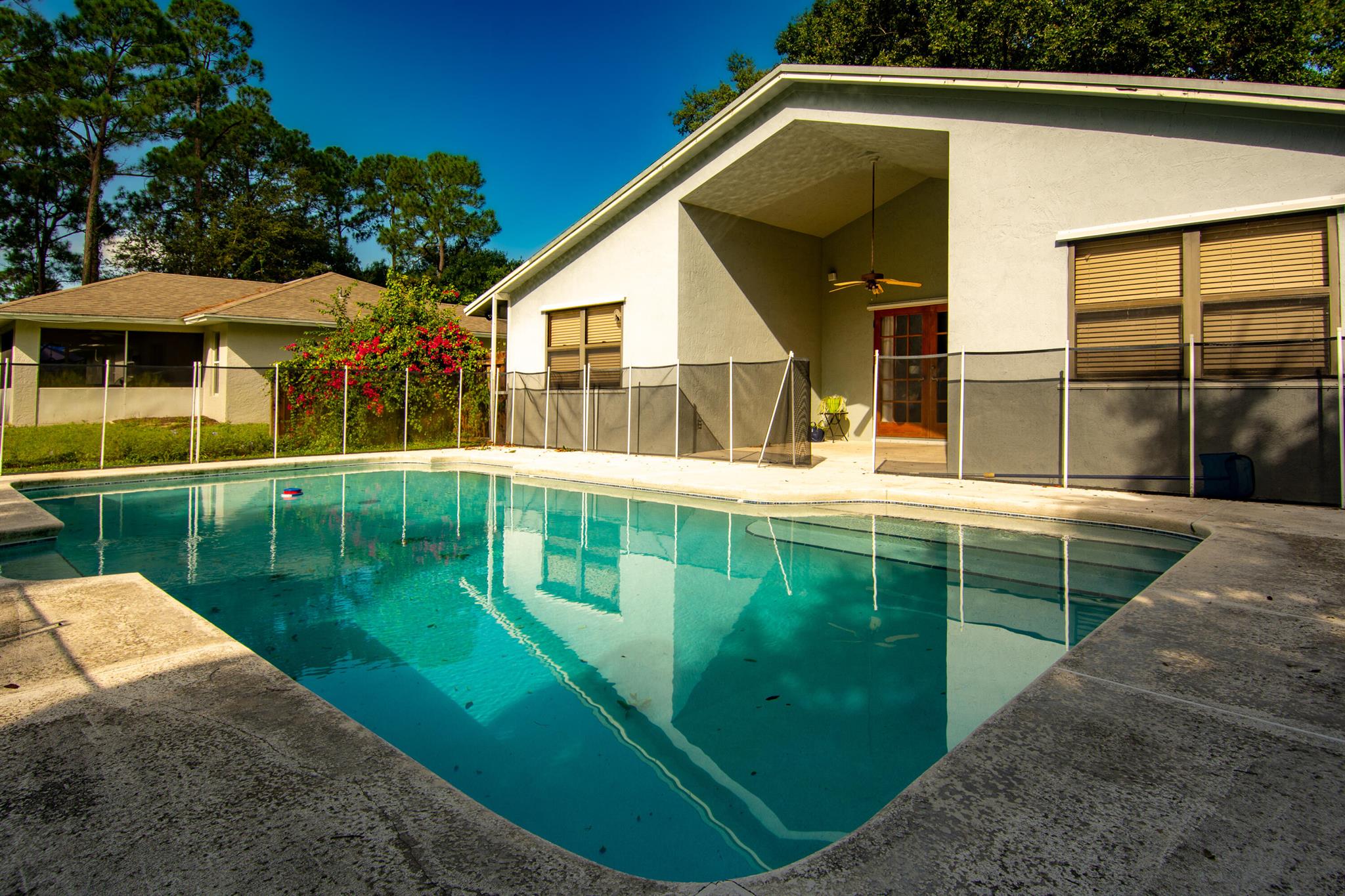 2433 SW Independence Road