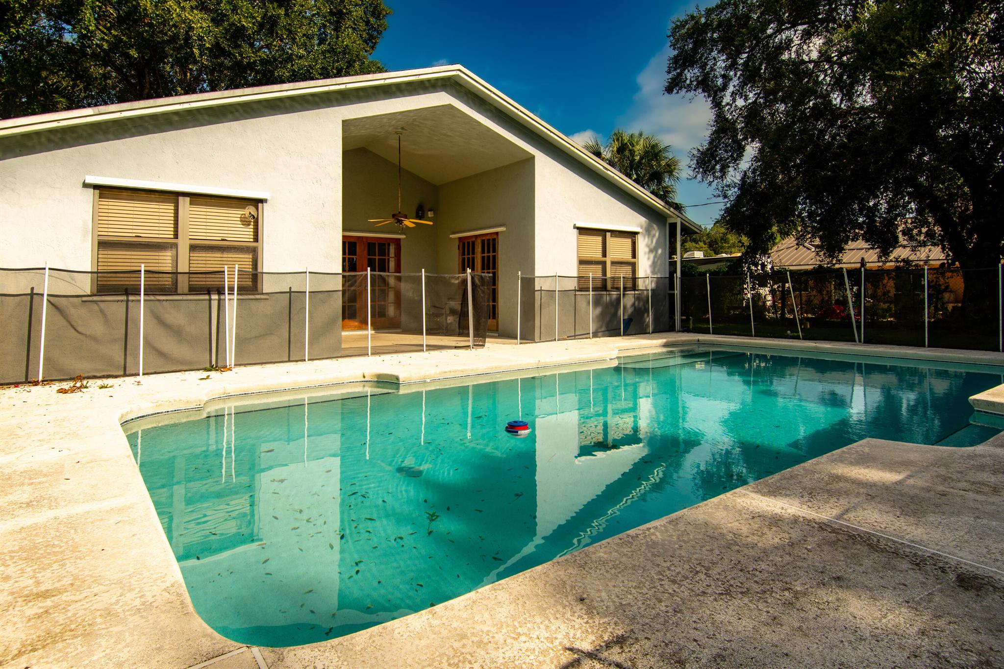 2433 SW Independence Road