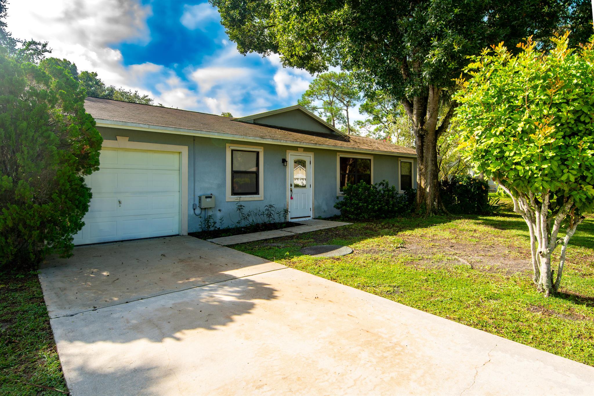 2433 SW Independence Road