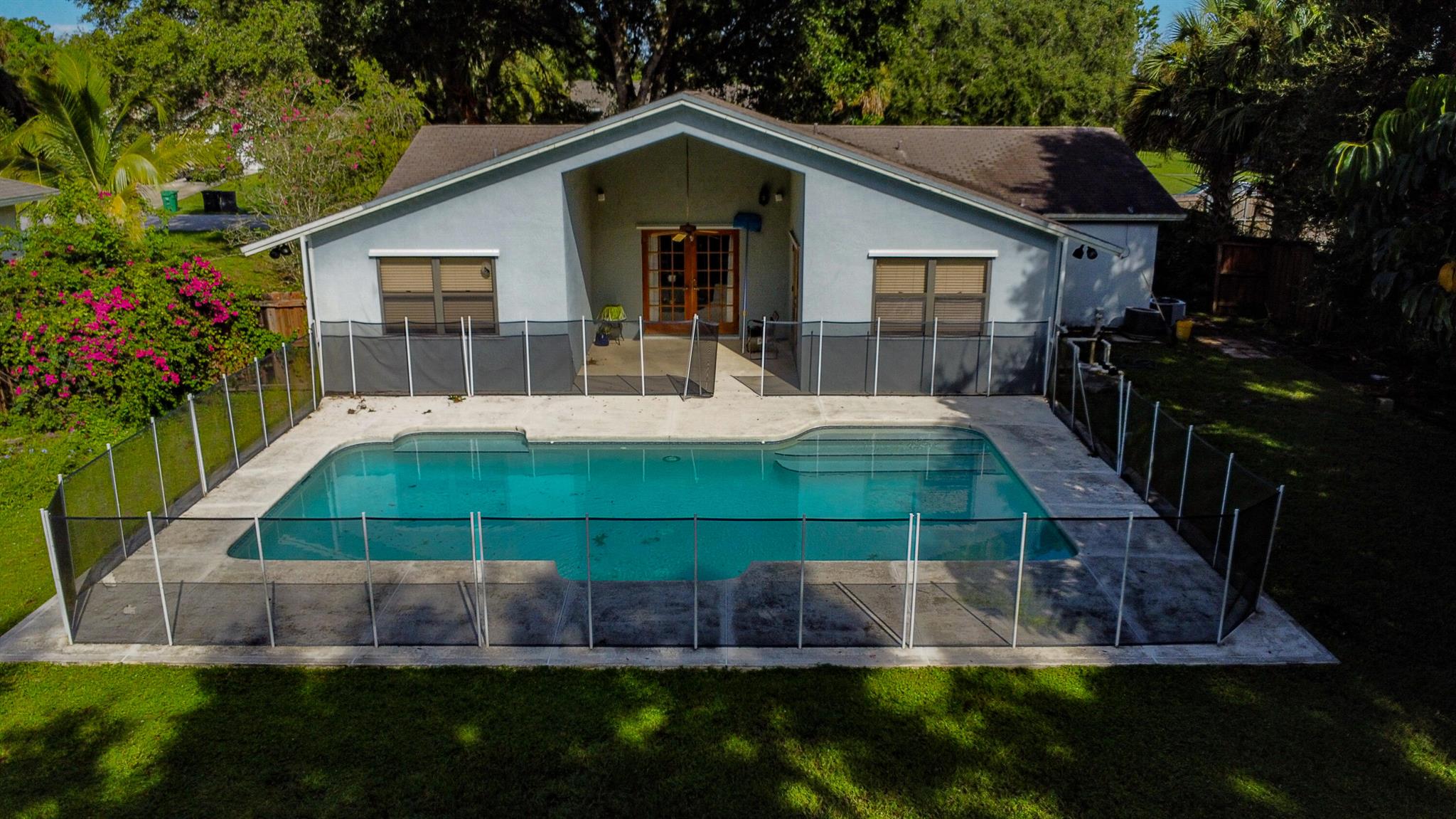 2433 SW Independence Road