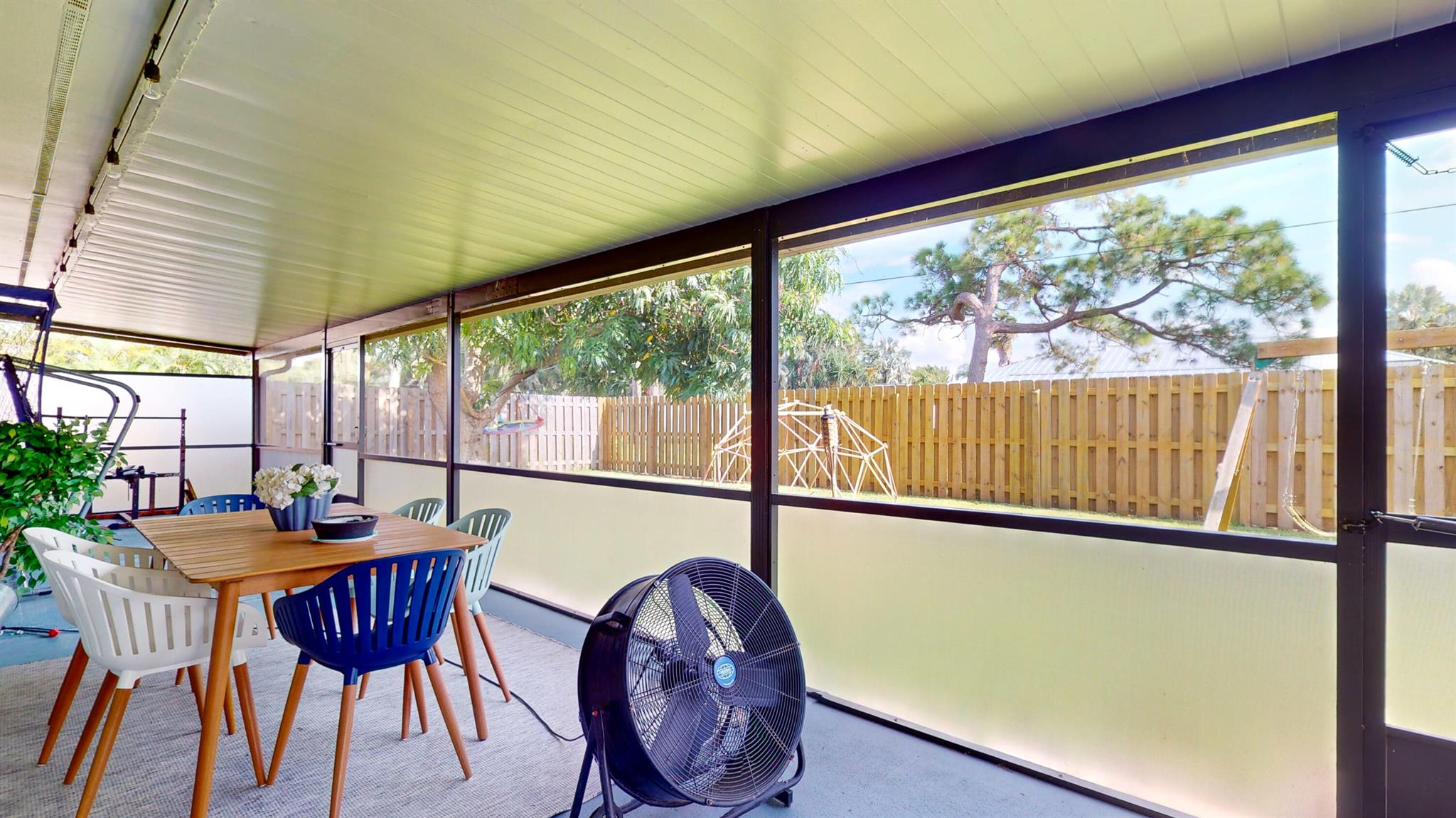 1074 NW 12th Terrace
