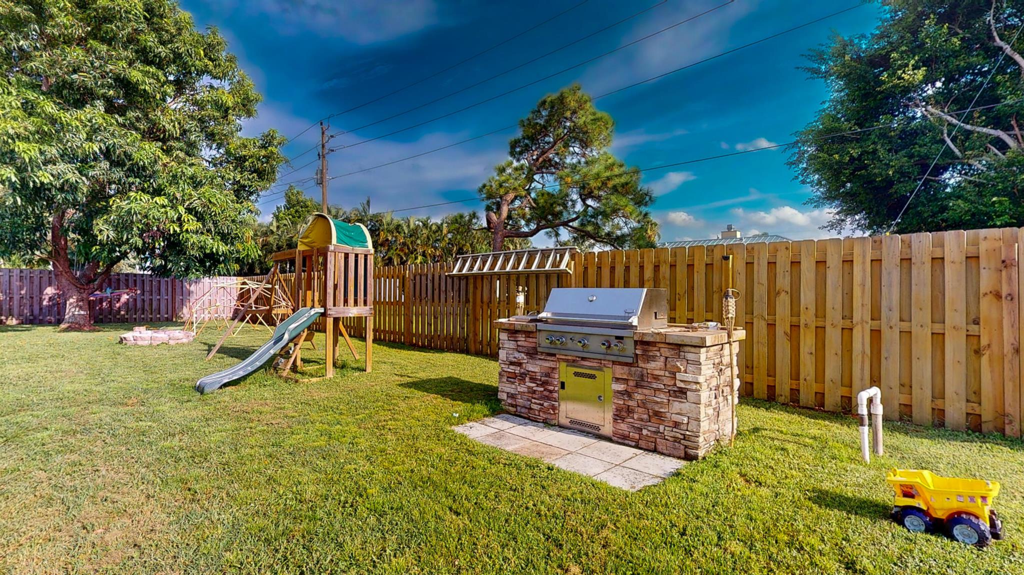1074 NW 12th Terrace