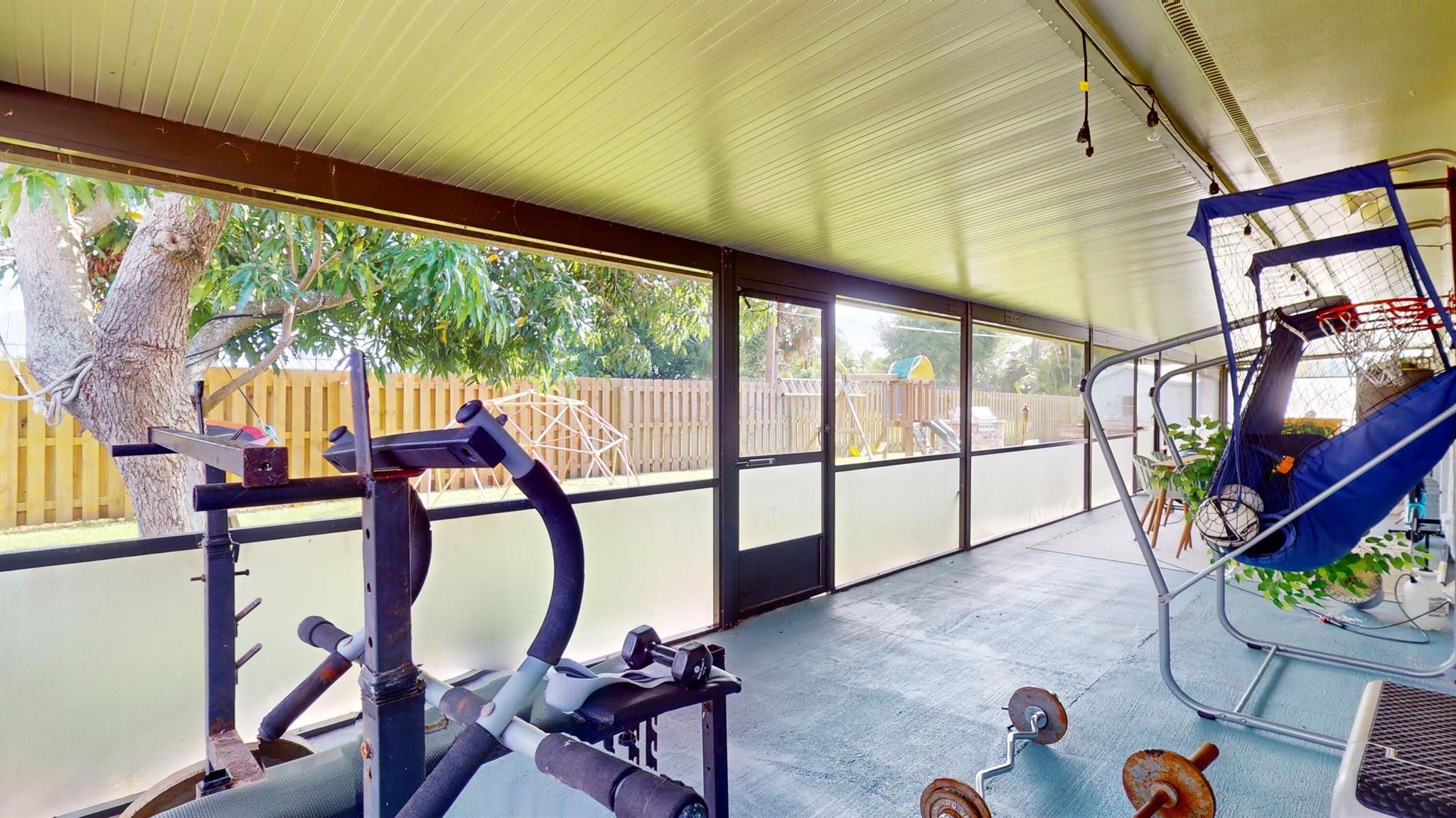 1074 NW 12th Terrace