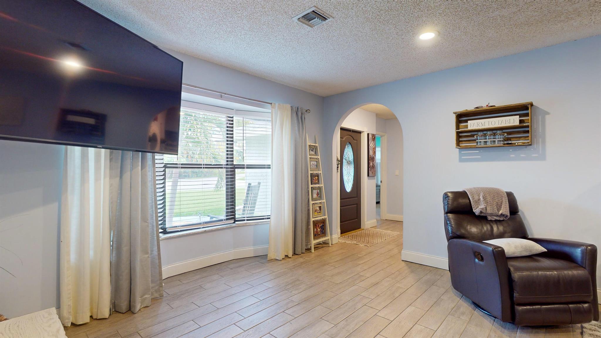 1074 NW 12th Terrace