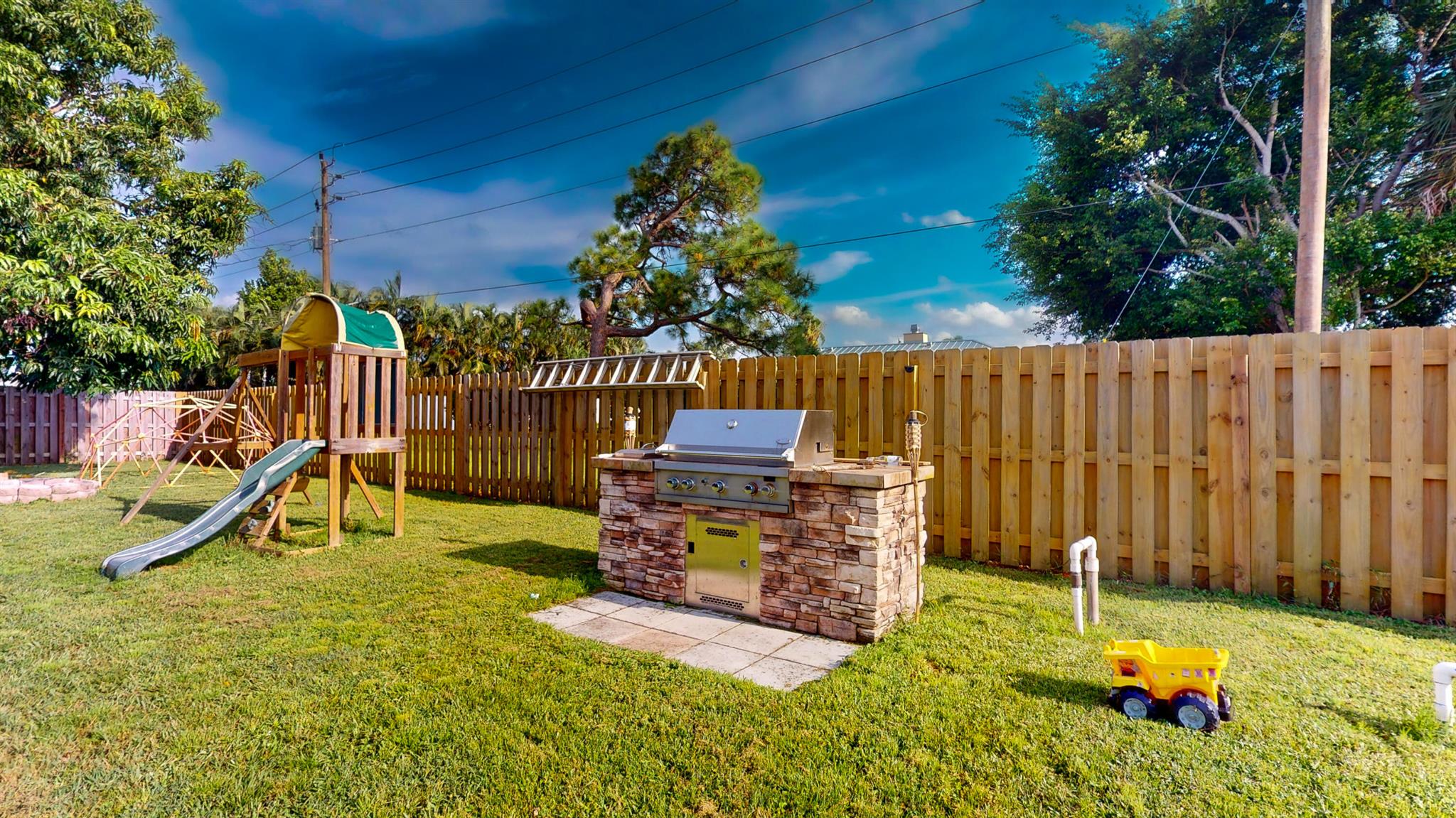 1074 NW 12th Terrace