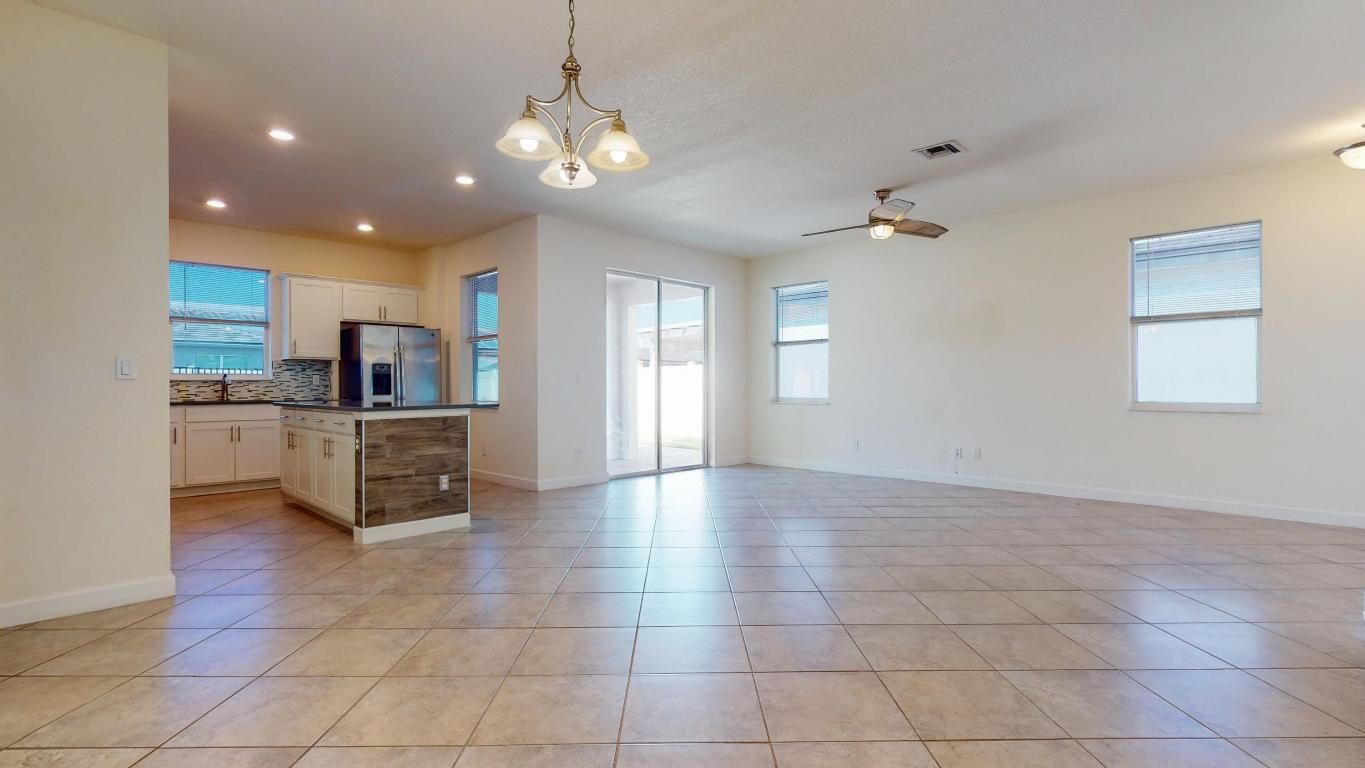 12434 NW Stanis Lane