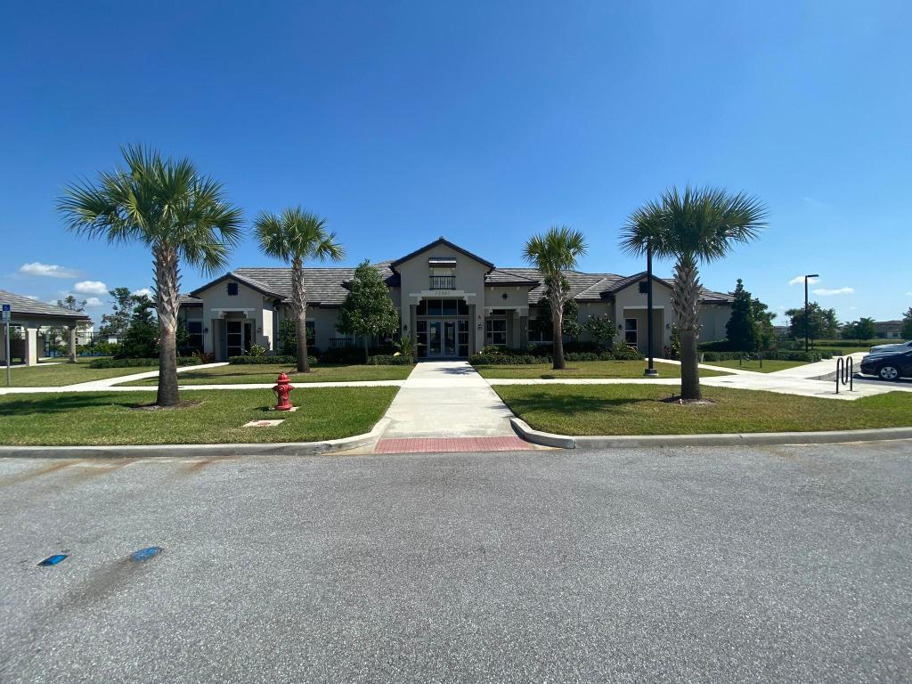 12434 NW Stanis Lane