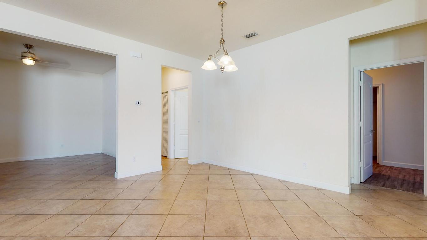 12434 NW Stanis Lane