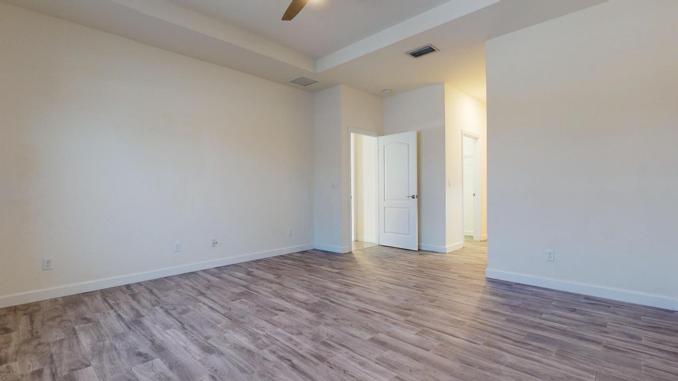 12434 NW Stanis Lane